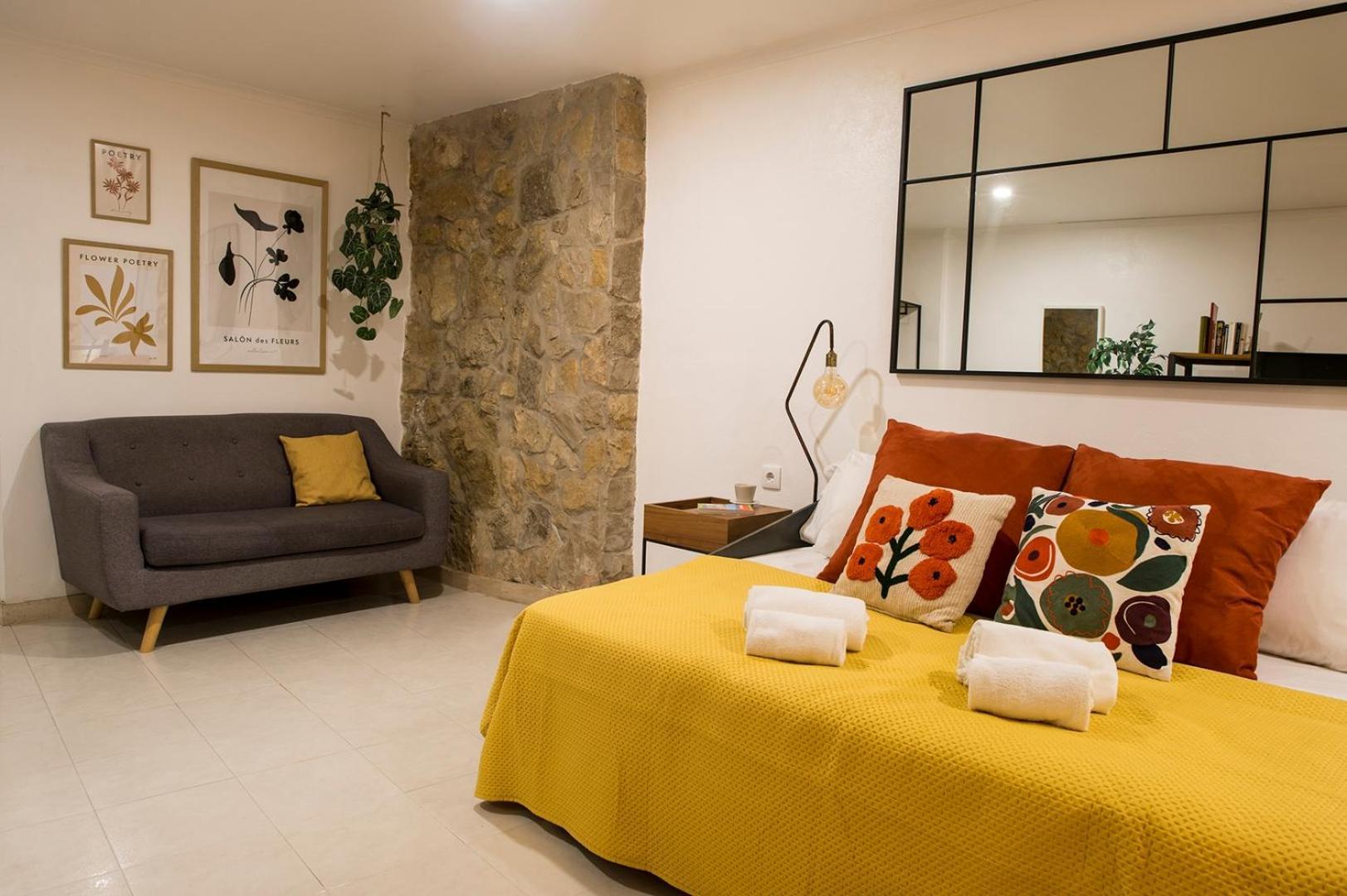 Apartment For 2 Just 250m From Largo Intendente Lisbon