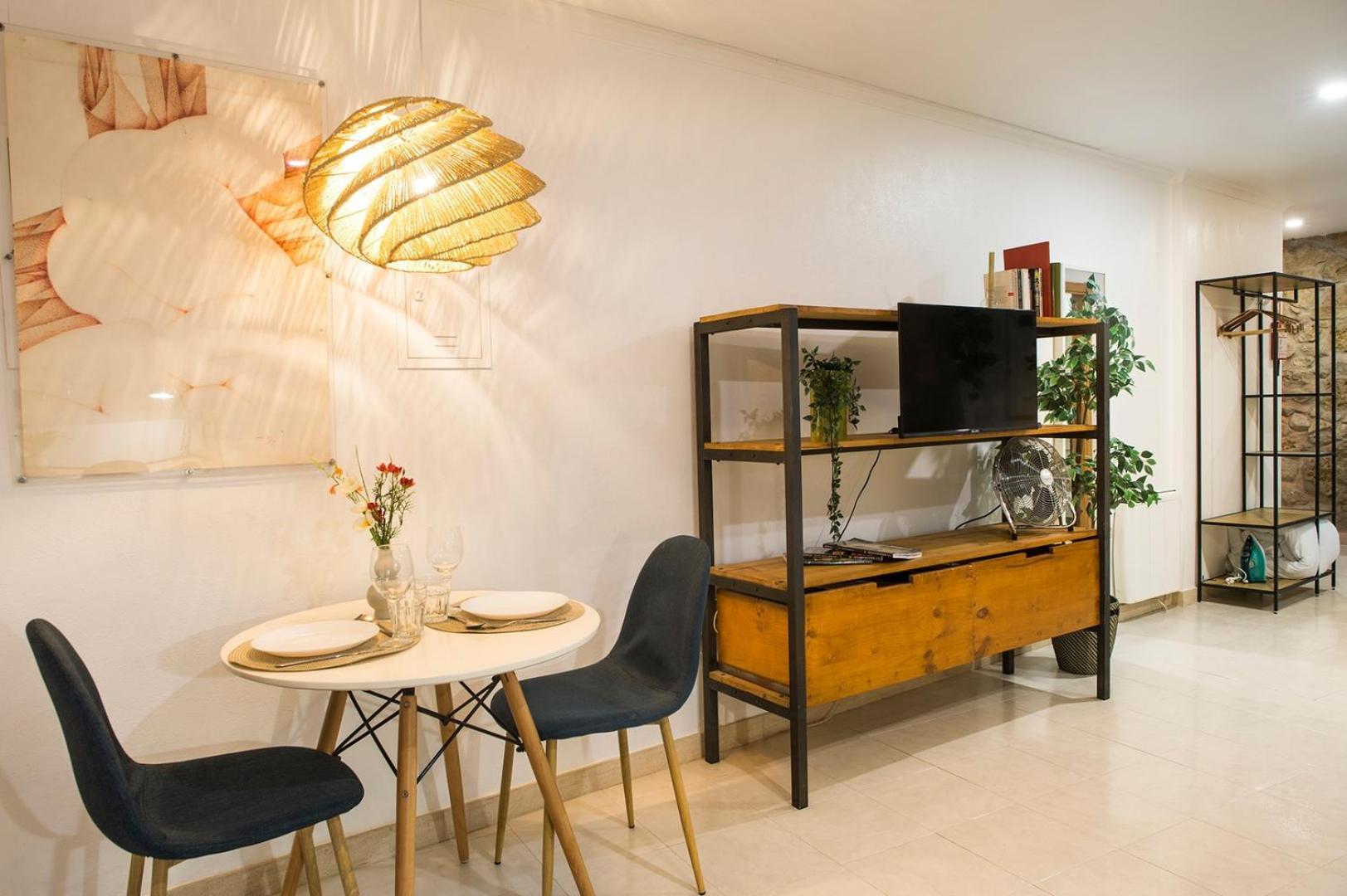 For 2 Just 250m From Largo Intendente *