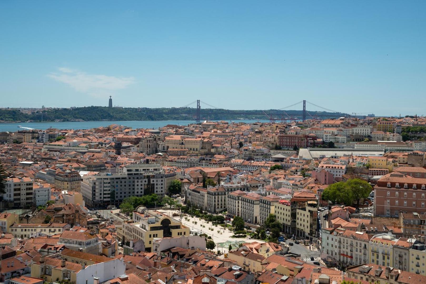 For 2 Just 250m From Largo Intendente *