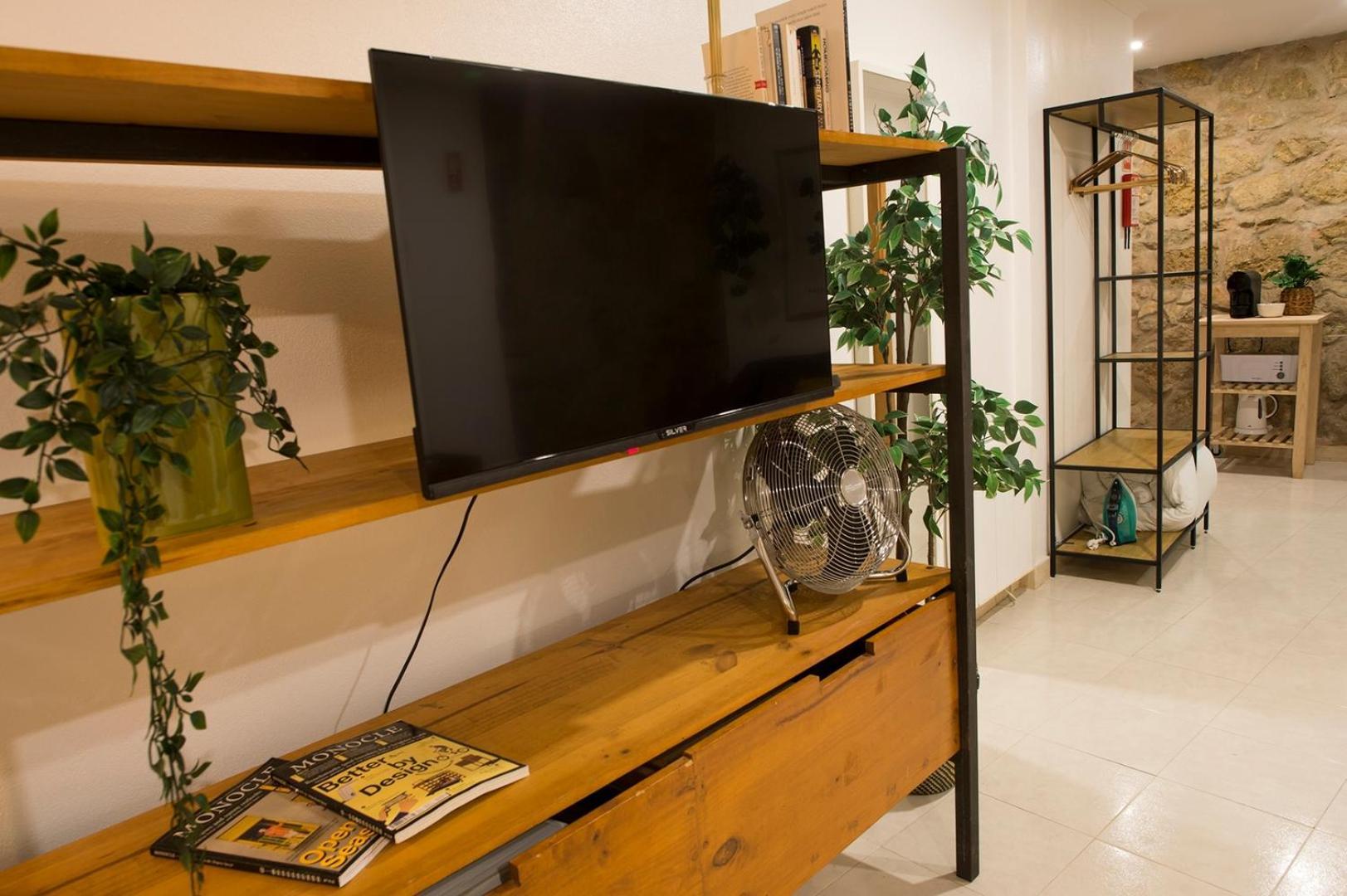 Apartment For 2 Just 250m From Largo Intendente